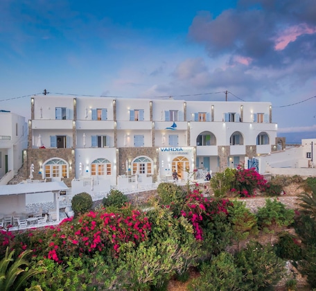 Gallery - Vardia Bay Studios