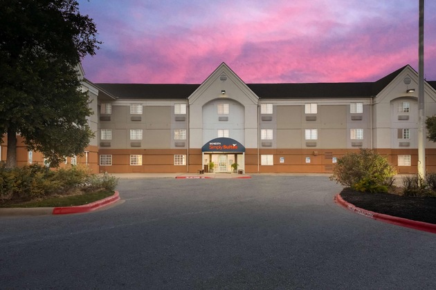 Gallery - Sonesta Simply Suites Austin South