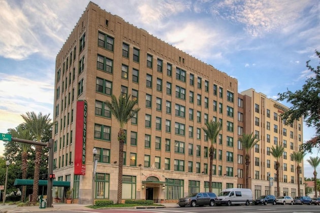 Gallery - Courtyard By Marriott St. Petersburg Downtown