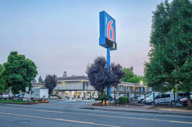 Gallery - Motel 6 Salem, Or