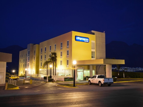 Gallery - City Express By Marriott Monterrey Santa Catarina