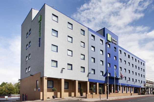 Gallery - Holiday Inn Express London - Park Royal By Ihg