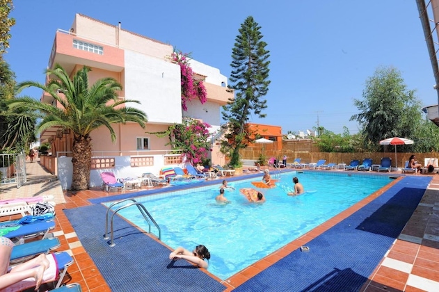 Gallery - Primavera Beach Hotel