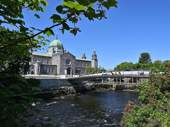 Gallery - Eyre Square Hotel