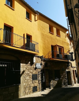Gallery - Hostal Hueso