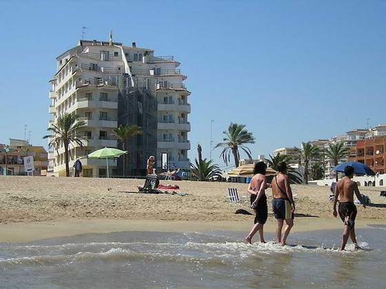 Gallery - Sunday's Beach