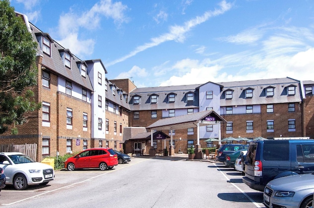 Gallery - Premier Inn London Gatwick Airport A23