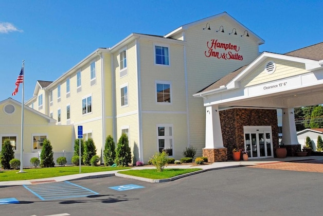 Gallery - Hampton Inn & Suites