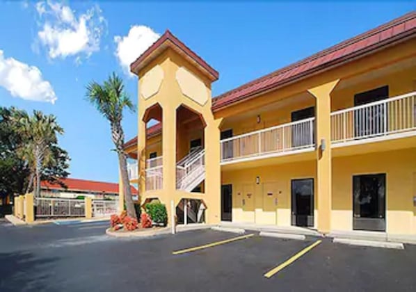 Gallery - Fairview Inn And Suites