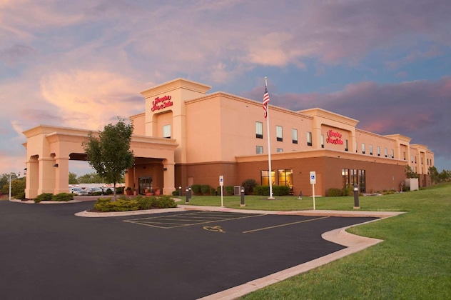 Gallery - Hampton Inn & Suites Moline-Quad City Int'l Aprt