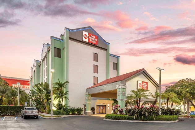 Gallery - Best Western Plus Kendall Hotel & Suites