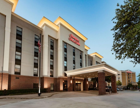 Gallery - Hampton Inn & Suites Dfw Airport