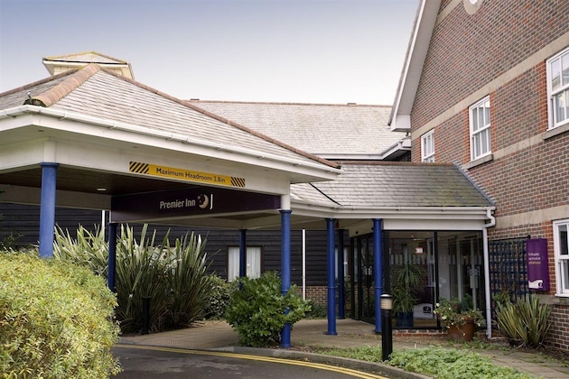 Gallery - Premier Inn Braintree - Freeport Village