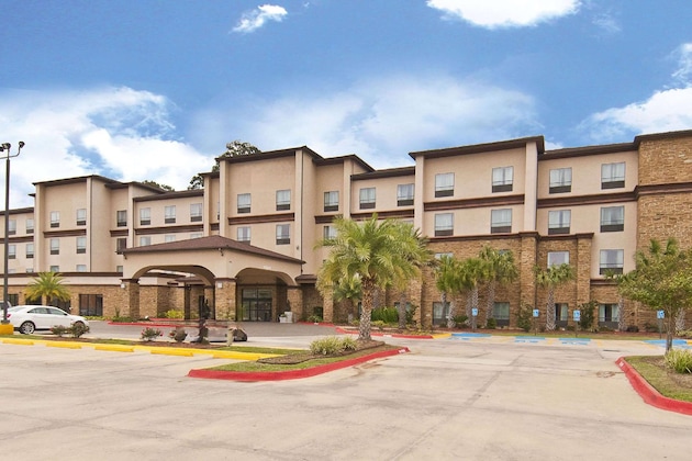Gallery - Wyndham Lake Charles