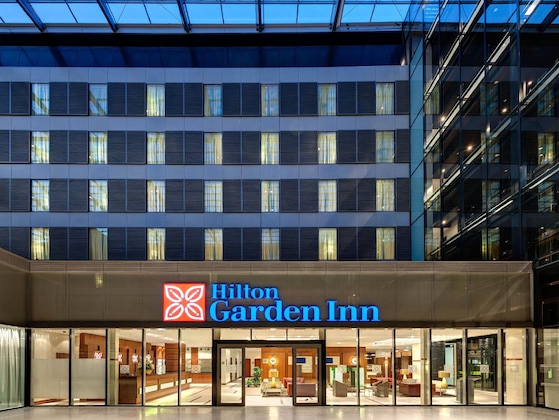 Gallery - Hilton Garden Inn Frankfurt Airport