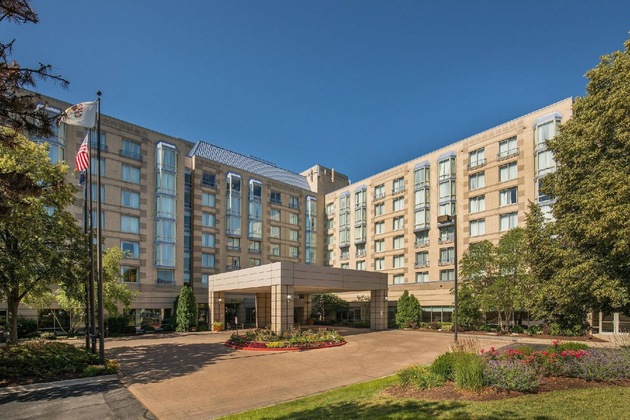 Gallery - Sheraton Suites Chicago Elk Grove