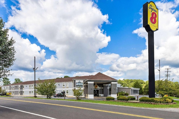 Gallery - Super 8 By Wyndham Dickson