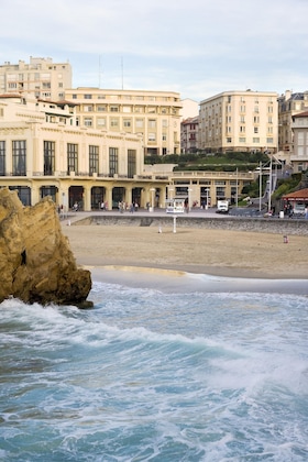 Gallery - Hotel Plaza Biarritz Plage - Handwritten Collection