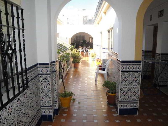 Gallery - Hostal Malaga