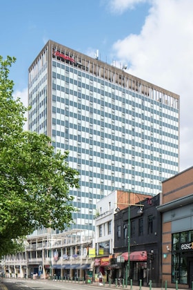 Gallery - Hampton By Hilton Birmingham Broad Street