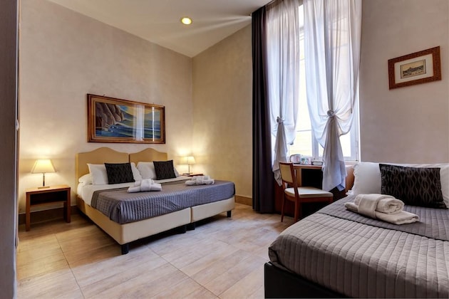 Gallery - Collina Suites