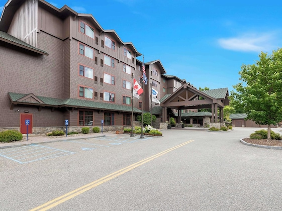 Gallery - Hampton Inn & Suites Lake Placid