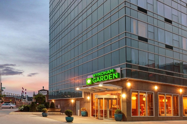 Gallery - Wyndham Garden Long Island City