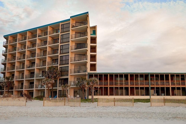 Gallery - The Oceanfront Litchfield Inn