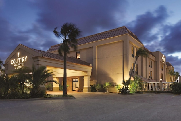 Gallery - Comfort Inn & Suites Portland Corpus Christi