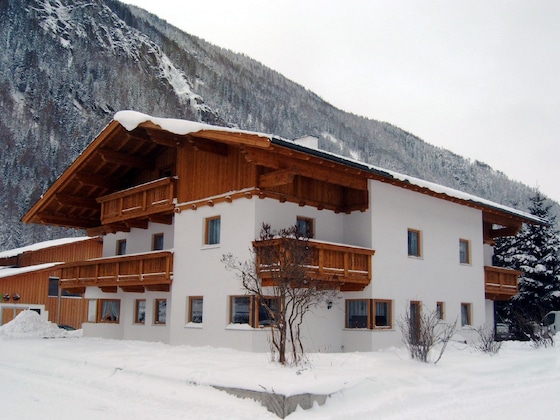 Gallery - Holzknecht