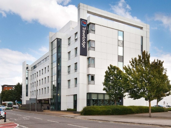 Gallery - Travelodge Cardiff Atlantic Wharf