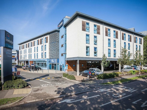 Gallery - Travelodge Borehamwood