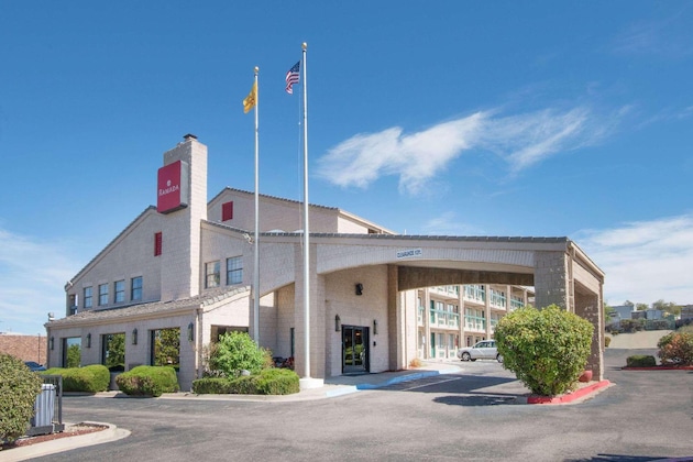 Gallery - Ramada By Wyndham Albuquerque Airport