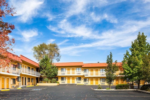 Gallery - Rodeway Inn At Nevada State Capitol