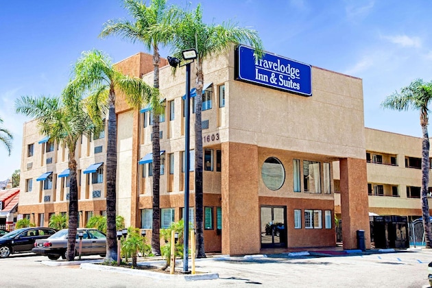 Gallery - Travelodge By Wyndham Chatsworth