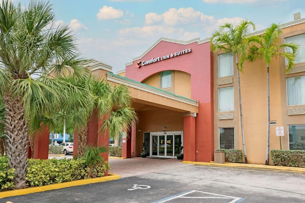 Gallery - Comfort Inn & Suites Fort Lauderdale West Turnpike