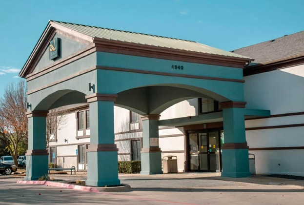 Gallery - Quality Inn & Suites Dfw Airport South