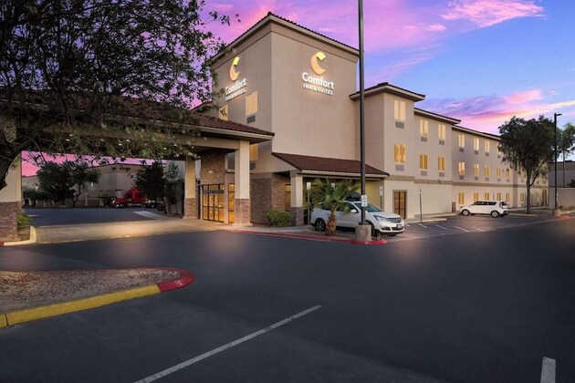 Gallery - Comfort Inn & Suites Las Vegas - Nellis