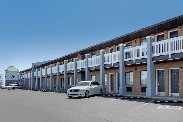 Gallery - Econo Lodge Lexington