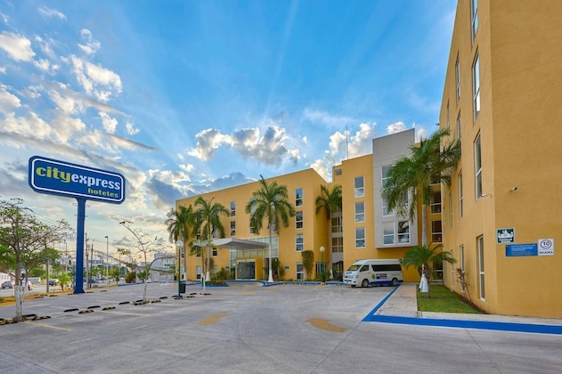Gallery - City Express By Marriott Campeche