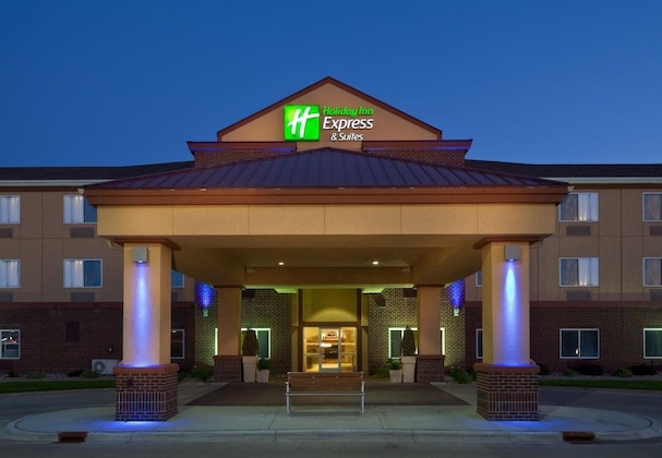 Gallery - Holiday Inn Express & Suites Aberdeen By Ihg