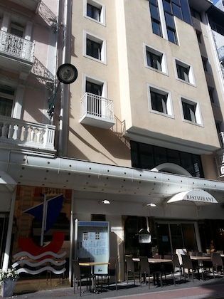 Gallery - Hotel De Paris