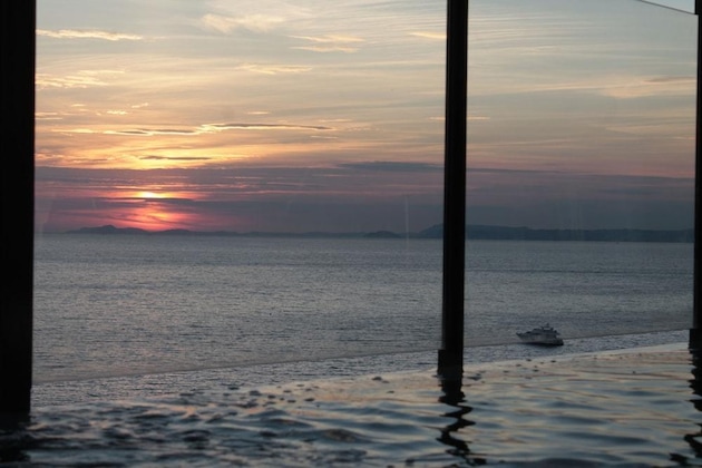 Gallery - Laqua By The Sea
