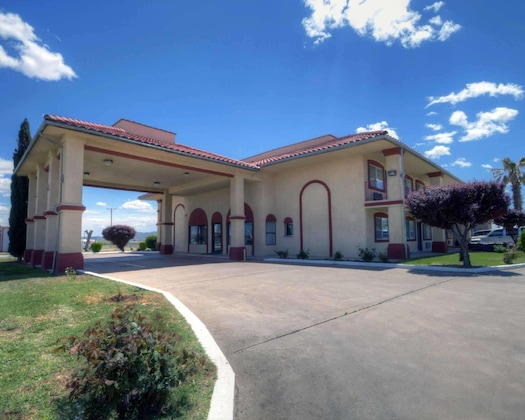 Gallery - Econo Lodge