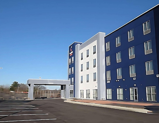 Gallery - Comfort Suites