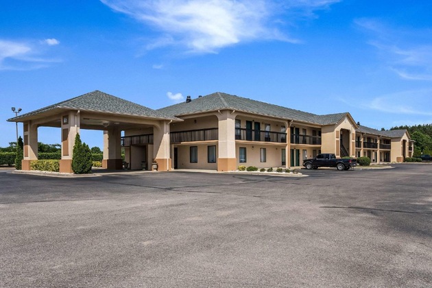 Gallery - Quality Inn North
