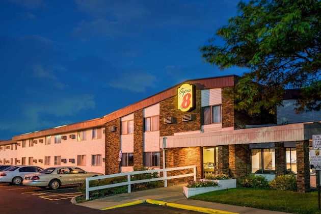 Gallery - Super 8 By Wyndham Brooklyn Center Mpls
