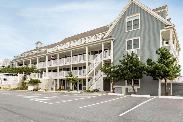 Gallery - Bluegreen Vacations The Breakers Resort, An Ascend Collection Resort