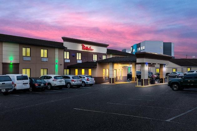 Gallery - Red Roof Inn Denver