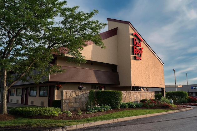 Gallery - Red Roof Inn Chicago - Downers Grove